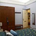 Domvs Tva Bed & Breakfast