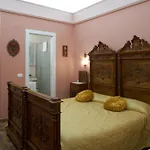 Domvs Tva Bed & Breakfast