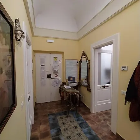 Domvs Tva Bed & Breakfast