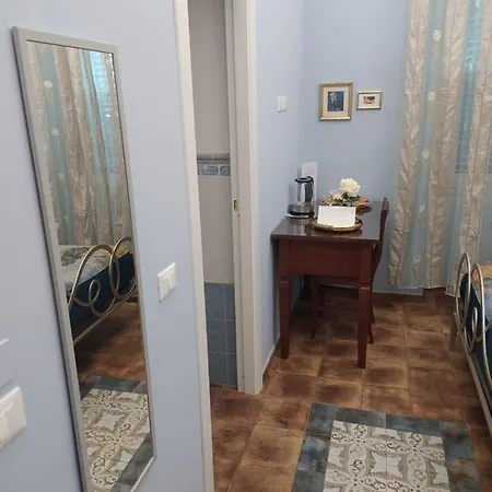 Domvs Tva Bed & Breakfast 3*