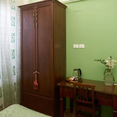 Bed & Breakfast Domvs Tva *