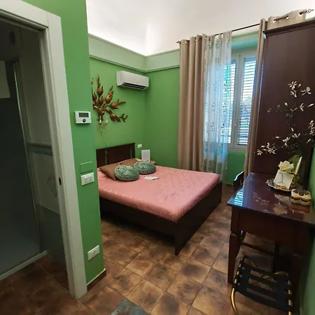 Domvs Tva Bed & Breakfast 3*