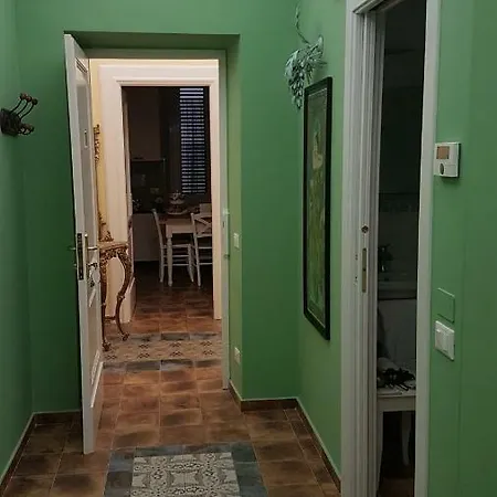 Domvs Tva Bed & Breakfast