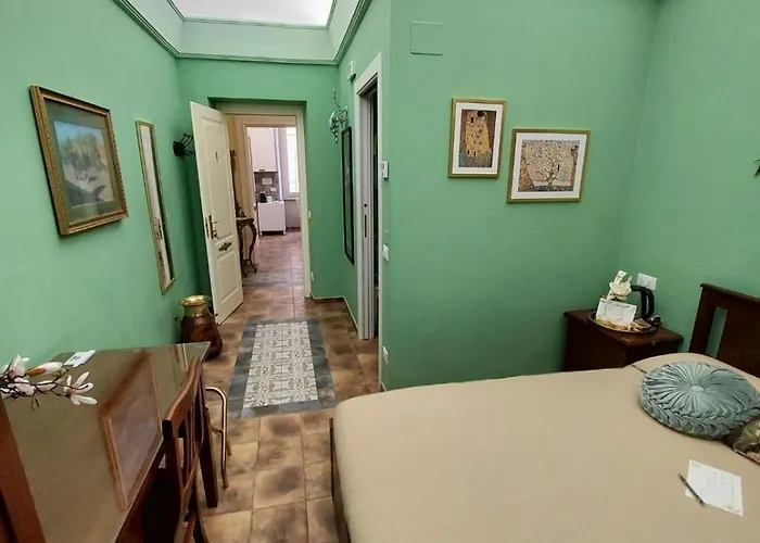 Domvs Tva Bed & Breakfast